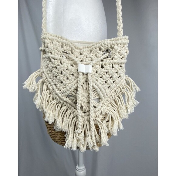 American Eagle Handbags - American Eagle Bag Macrame Crochet Straw Canvas Crossbody Shoulder Bag Fringe